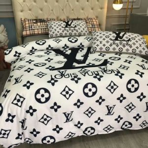 Louis Vuitton Logo Brand Bedding Set Bedroom Bedspread Luxury Home Decor