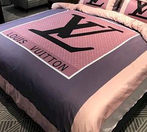 Louis Vuitton Customized Logo Brand Bedding Set Bedspread Luxury Home Decor Bedroom