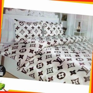 Louis Vuitton Customized Logo Brand Bedding Set Luxury Bedroom Home Decor Bedspread