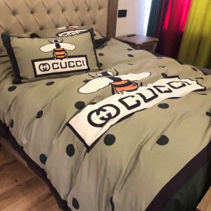 Gucci Logo Brand Bedding Set Luxury Home Decor Bedspread Bedroom