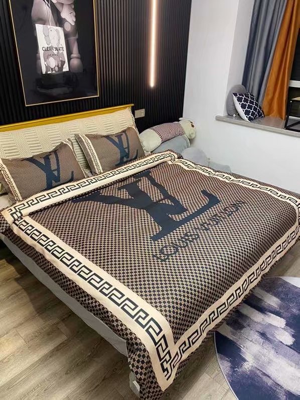 Louis Vuitton Logo Brand Bedding Set Bedroom Luxury Home Decor Bedspread