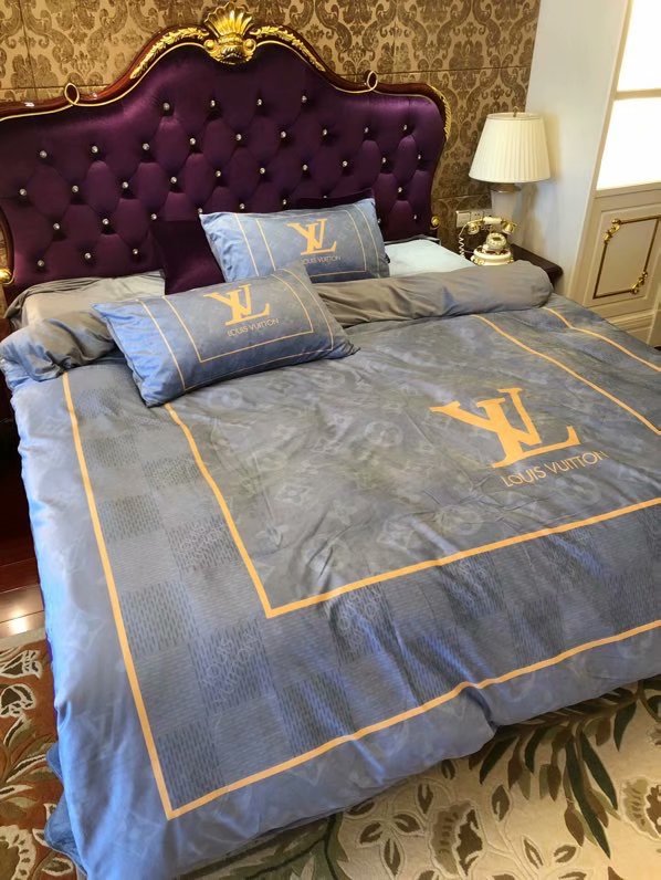 Louis Vuitton Logo Brand Bedding Set Luxury Bedroom Home Decor Bedspread