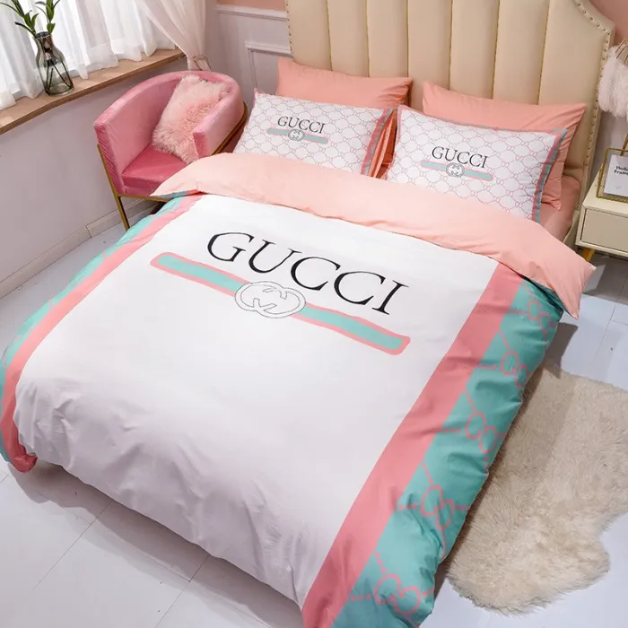 Gucci Logo Brand Bedding Set Luxury Bedspread Bedroom Home Decor