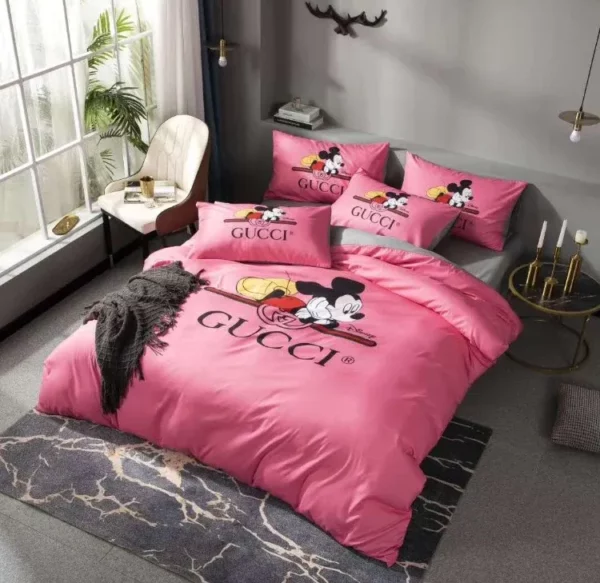 Gucci Pinky Mickey Logo Brand Bedding Set Bedroom Bedspread Home Decor Luxury