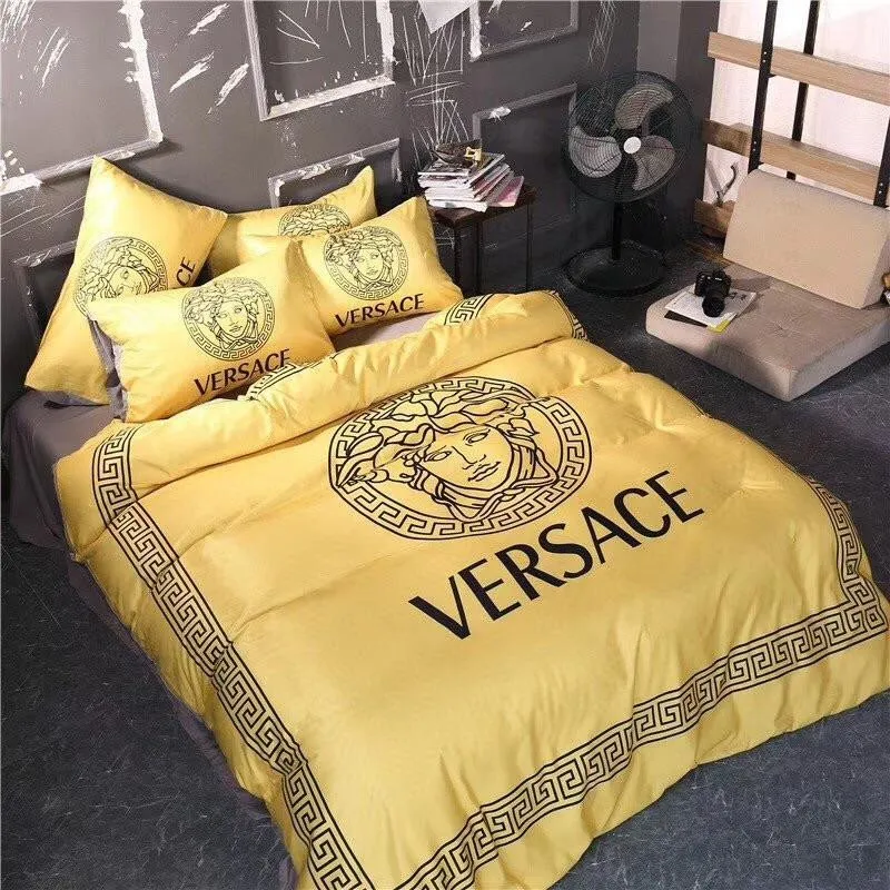 Gianni Versace Yellow Logo Brand Bedding Set Luxury Bedroom Home Decor Bedspread