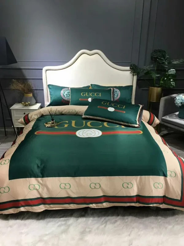 Gucci Dark Green Logo Brand Bedding Set Luxury Bedroom Bedspread Home Decor